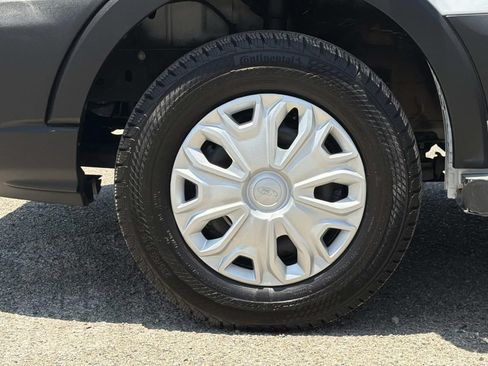 Certified 2025 Ford Transit 250 Low Roof w/ Exterior Upgrade Package RWD image 28