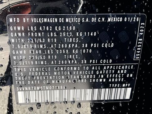 New 2026 Volkswagen Tiguan SE image 18