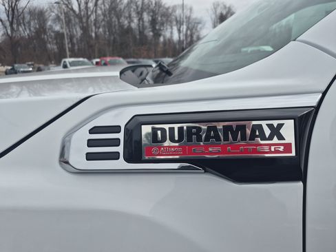 Used 2026 GMC Sierra 3500 Pro image 9