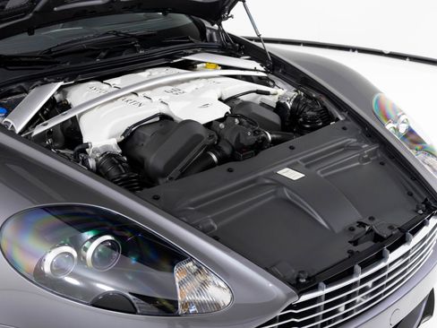 Used 2009 Aston Martin DBS Coupe image 44