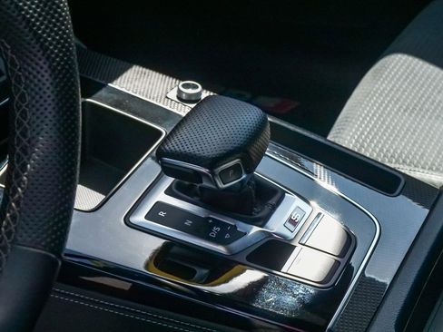 Used 2022 Audi SQ5 Premium Plus w/ Premium Plus Package image 19