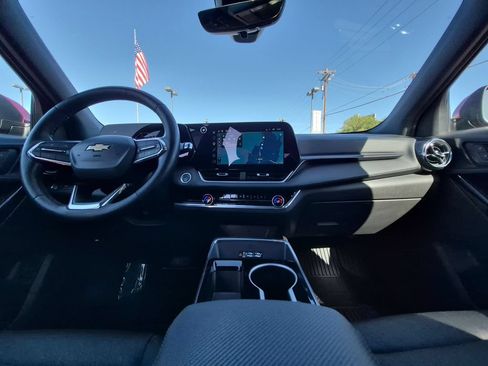 Certified 2025 Chevrolet Equinox LT w/ Convenience Package II FWD image 2