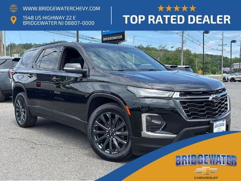 Used 2023 Chevrolet Traverse RS AWD/4WD image 1