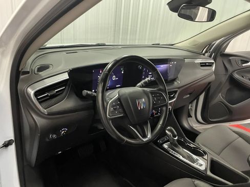 Used 2024 Buick Encore GX Preferred FWD image 34