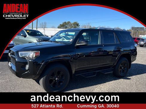 Used 2018 Toyota 4Runner SR5 w/ Wilderness Package image 1
