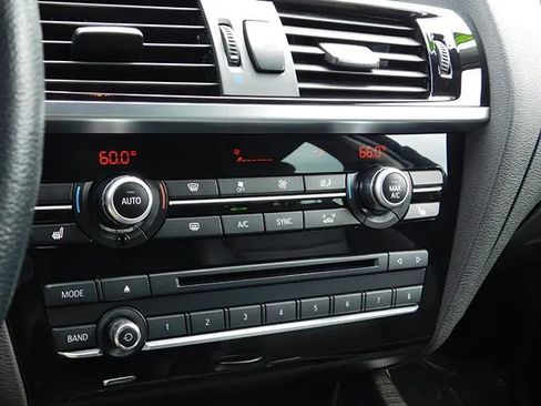 Used 2017 BMW X3 sDrive28i w/ Driving Assistance Package image 19