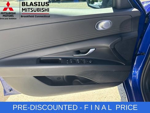 Used 2024 Hyundai Elantra SEL w/ Convenience Package FWD image 14