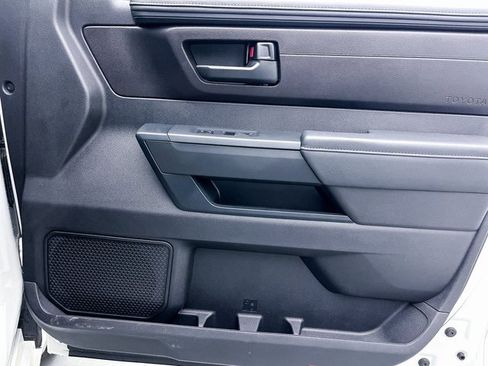 Used 2022 Toyota Tundra SR image 31