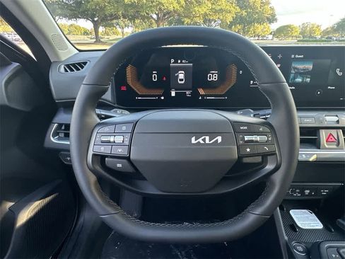 New 2026 Kia K4 EX image 15