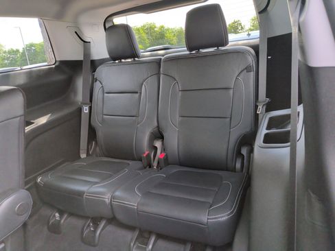 Used 2023 GMC Acadia SLE w/ Driver Convenience Package FWD image 31