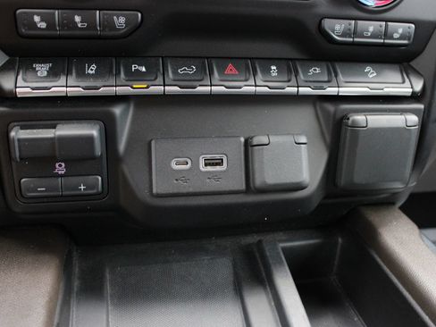 Used 2022 GMC Sierra 2500 Denali AWD/4WD image 47