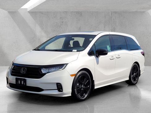 Used 2023 Honda Odyssey Sport image 8