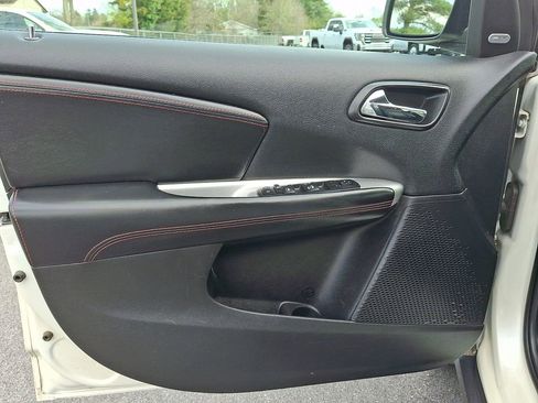 Used 2016 Dodge Journey R/T image 15