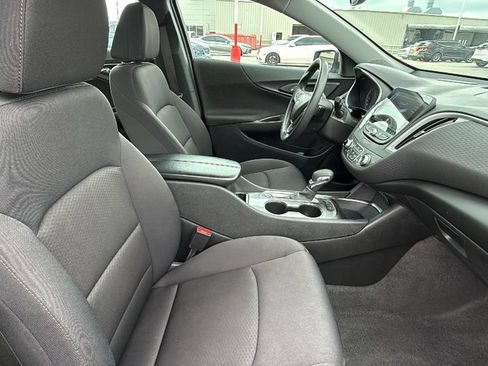 Used 2024 Chevrolet Malibu LT FWD image 31