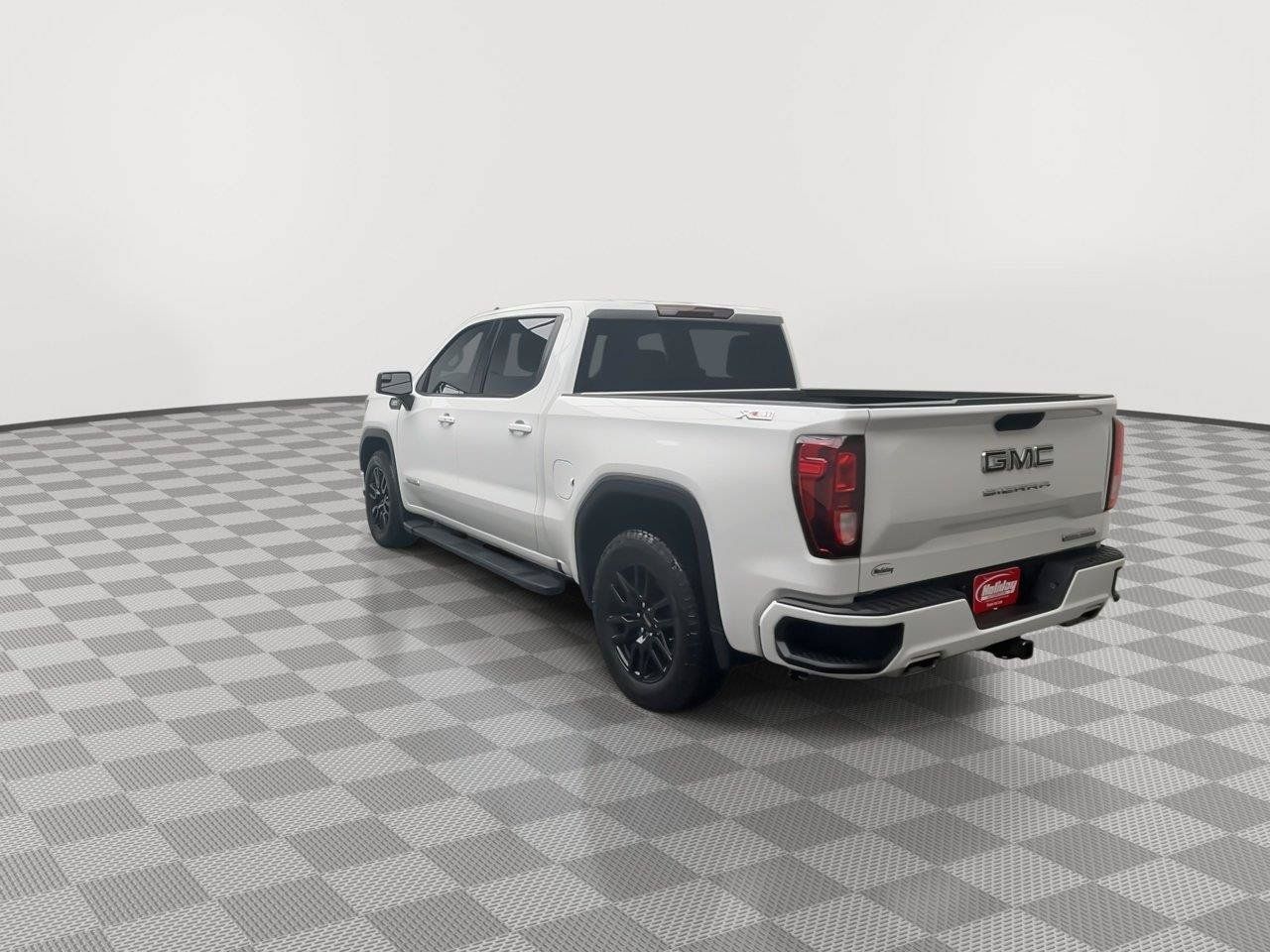 Certified 2024 GMC Sierra 1500 Elevation w/ LPO, Elevation Black Package AWD/4WD image 40