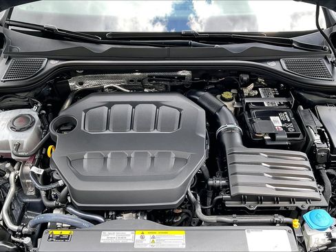 Certified 2023 Volkswagen GTI SE FWD image 8