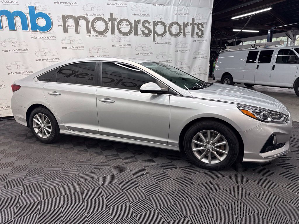 Used 2018 Hyundai Sonata SE FWD image 8