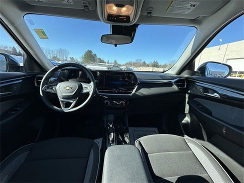 Certified 2024 Chevrolet TrailBlazer LT w/ LT Cold Weather Package image 19
