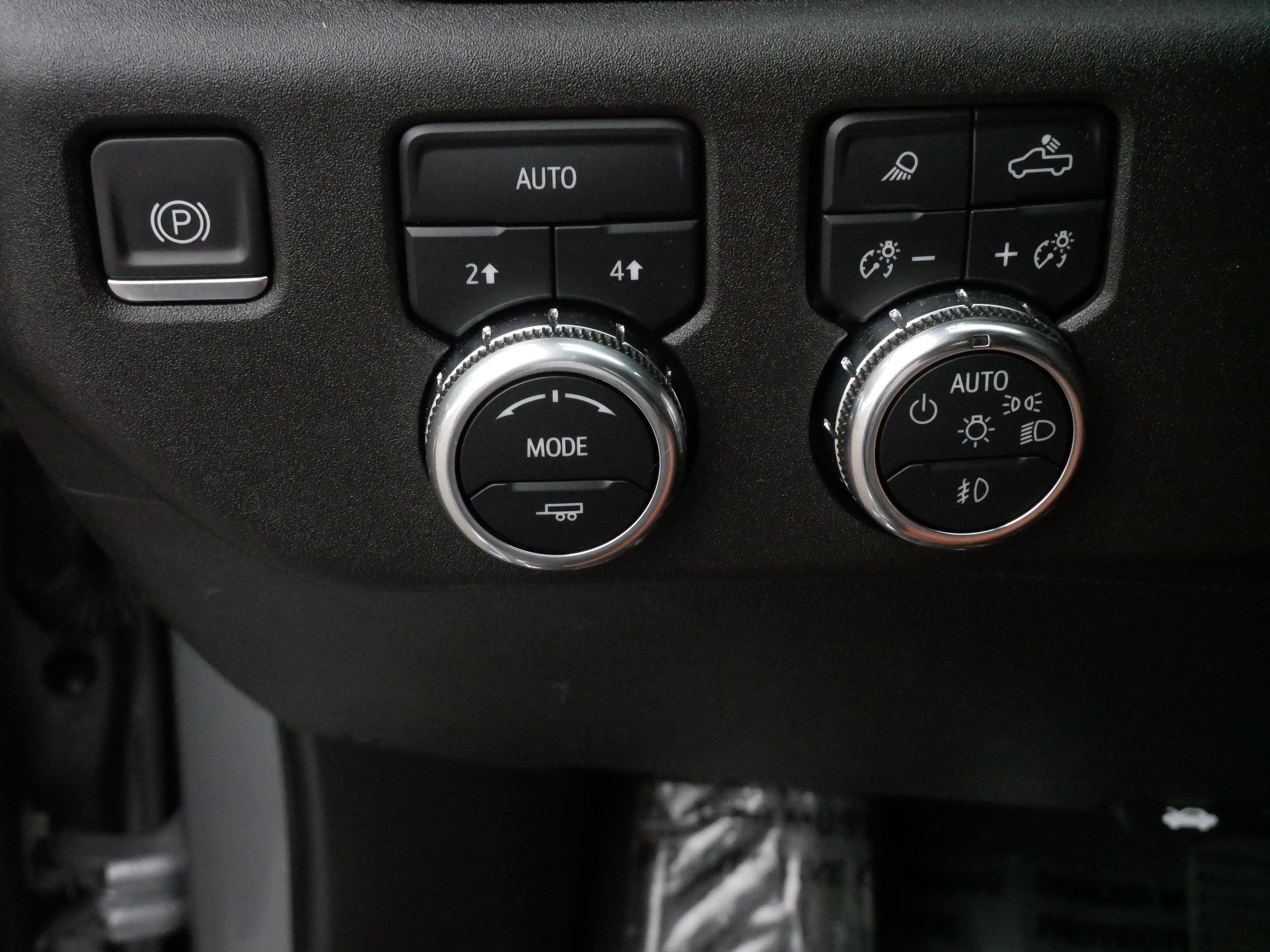 Used 2024 GMC Sierra 1500 SLT AWD/4WD image 26