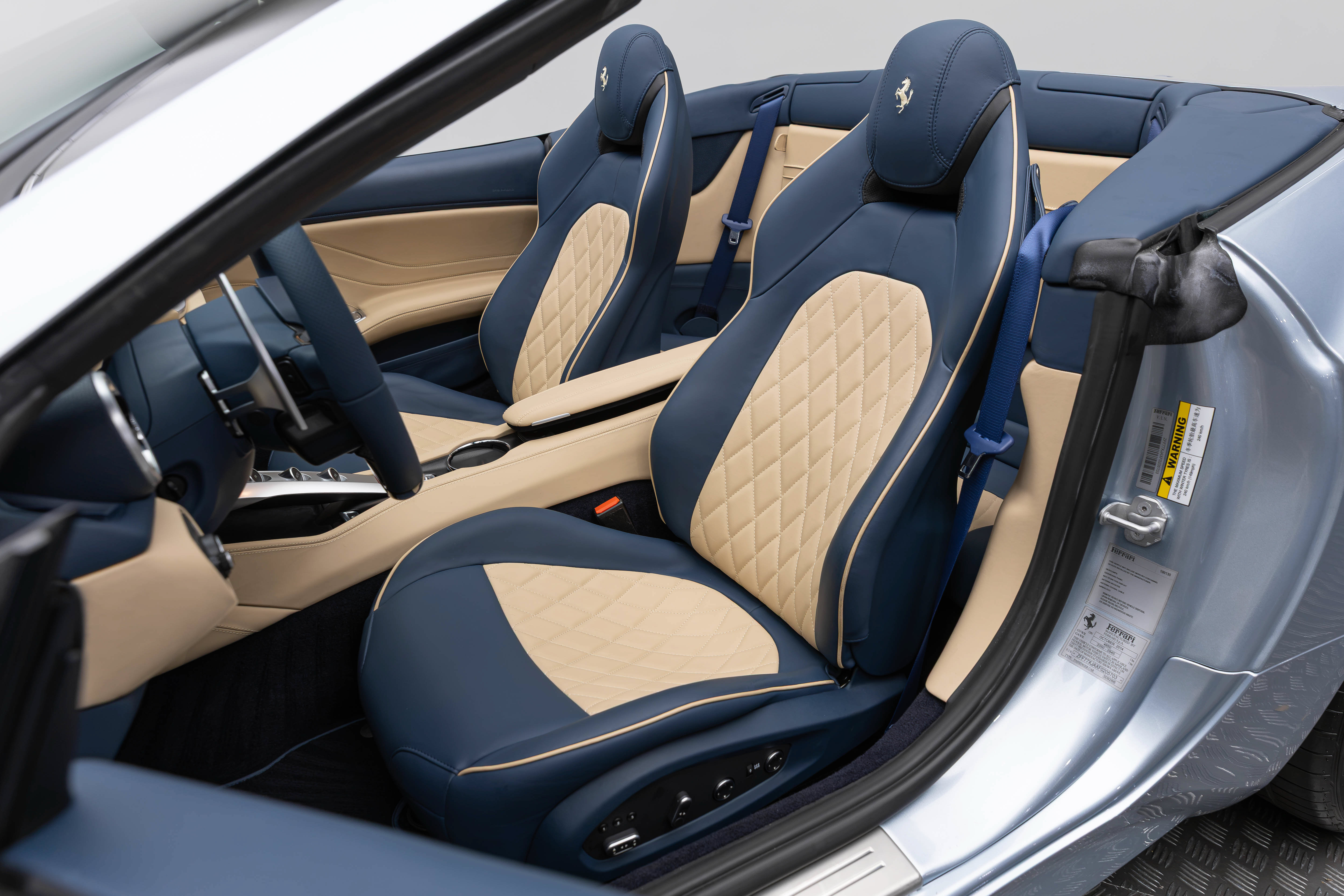 Certified 2015 Ferrari California T RWD image 18