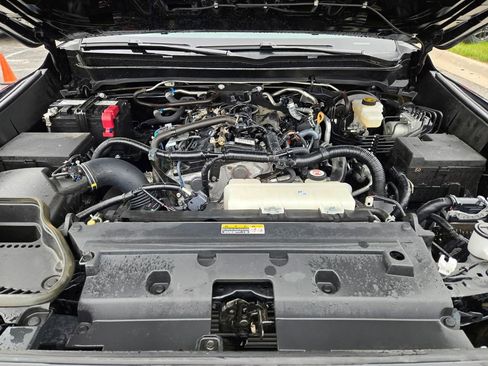 Used 2024 Toyota Tacoma SR5 AWD/4WD image 31