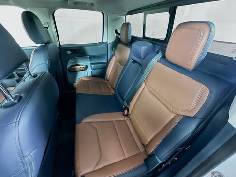 Used 2023 Ford Maverick Lariat w/ Equipment Group 500A Standard image 24