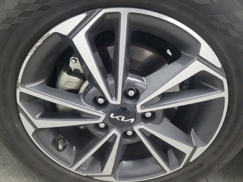 Used 2022 Kia Forte LXS image 31