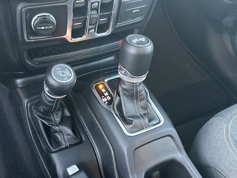 Certified 2025 Jeep Wrangler Unlimited Sahara w/ Safety Group image 34