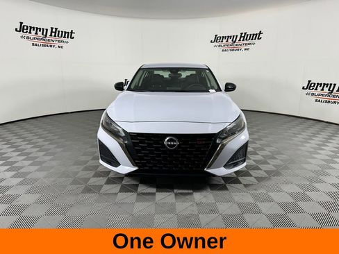 Used 2025 Nissan Altima 2.5 SR AWD/4WD image 5