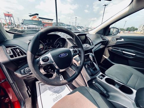 Used 2015 Ford Escape SE w/ Equipment Group 201A image 13