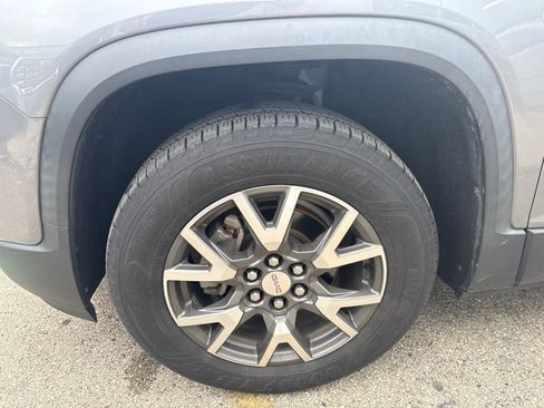 Used 2020 GMC Acadia SLE w/ Driver Convenience Package FWD image 14