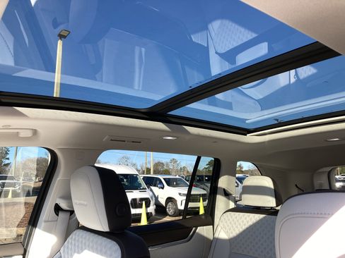 Certified 2024 GMC Acadia Denali image 12