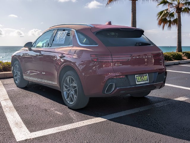 Used 2025 Genesis GV70 2.5T AWD/4WD image 7