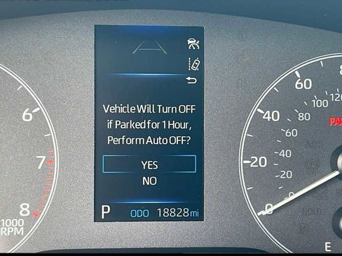 Used 2024 Toyota Corolla SE image 3