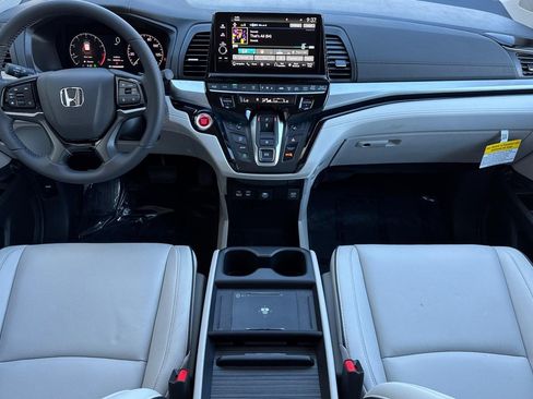 New 2026 Honda Odyssey Touring image 15