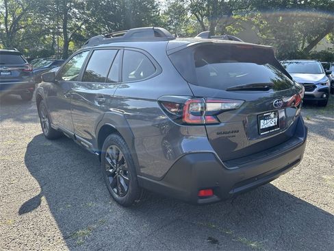 Certified 2025 Subaru Outback Onyx Edition image 6