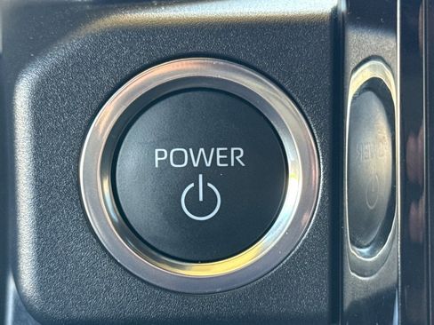 Certified 2025 Toyota 4Runner Trailhunter image 26