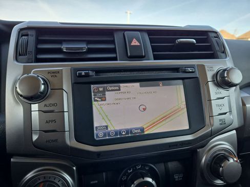 Used 2019 Toyota 4Runner SR5 Premium image 27