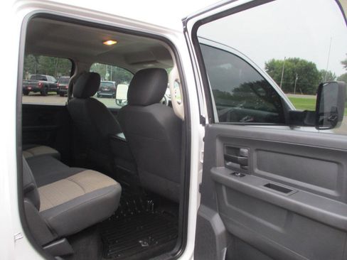 Used 2011 RAM 2500 ST w/ ST Popular Equipment Group AWD/4WD image 22