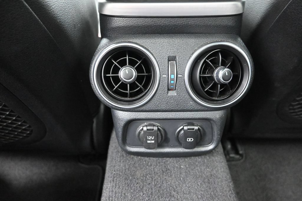Used 2019 Kia Stinger GT1 AWD/4WD image 31