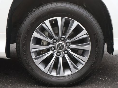 Used 2021 Lexus GX 460 Luxury w/ Off Road Package AWD/4WD image 30