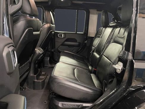 Used 2024 Jeep Wrangler High Altitude image 13