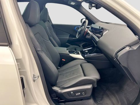 Certified 2025 BMW X3 M50 w/ Premium Package image 18