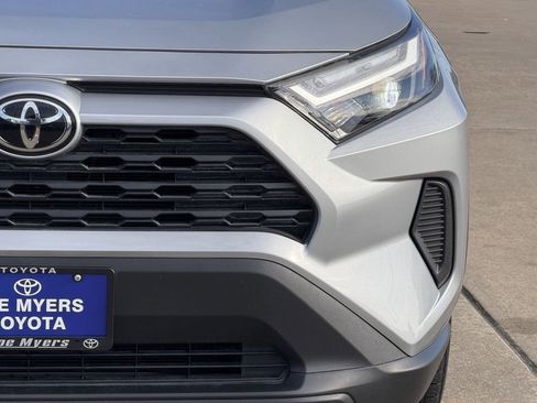 Used 2023 Toyota RAV4 XLE FWD image 4