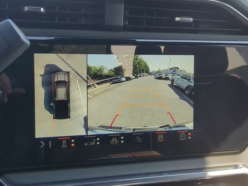 New 2025 GMC Sierra 3500 Denali Ultimate image 15