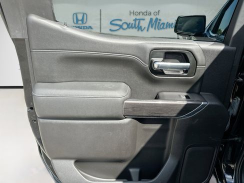 Used 2019 Chevrolet Silverado 1500 LTZ image 25