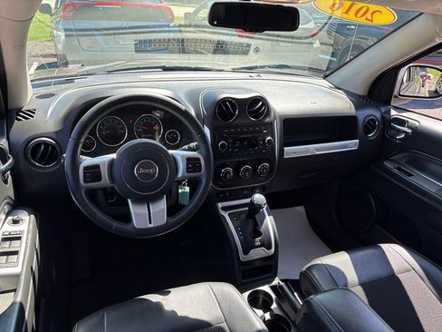 Used 2016 Jeep Compass Latitude AWD/4WD image 11