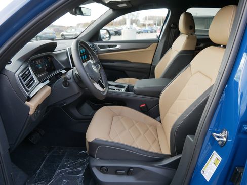 New 2026 Volkswagen Atlas Cross Sport SE image 6