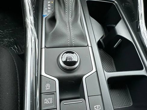 New 2026 Kia Sorento LX FWD image 12
