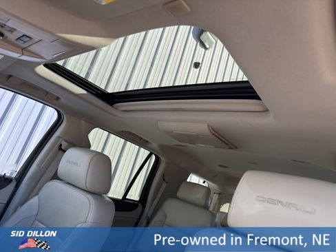 Used 2017 GMC Yukon Denali w/ Open Road Package image 18